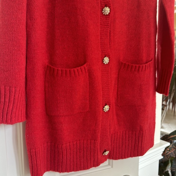Leonette Sweater Set by Lilly Pulitzer. Brand new with tags.
AMARYLLIS RED
M - Picture 2 of 6